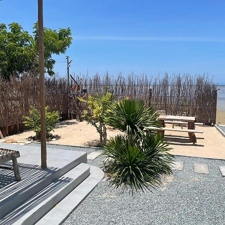 My Hoa Oceanfront Home Ap My Hai Kültér fotó