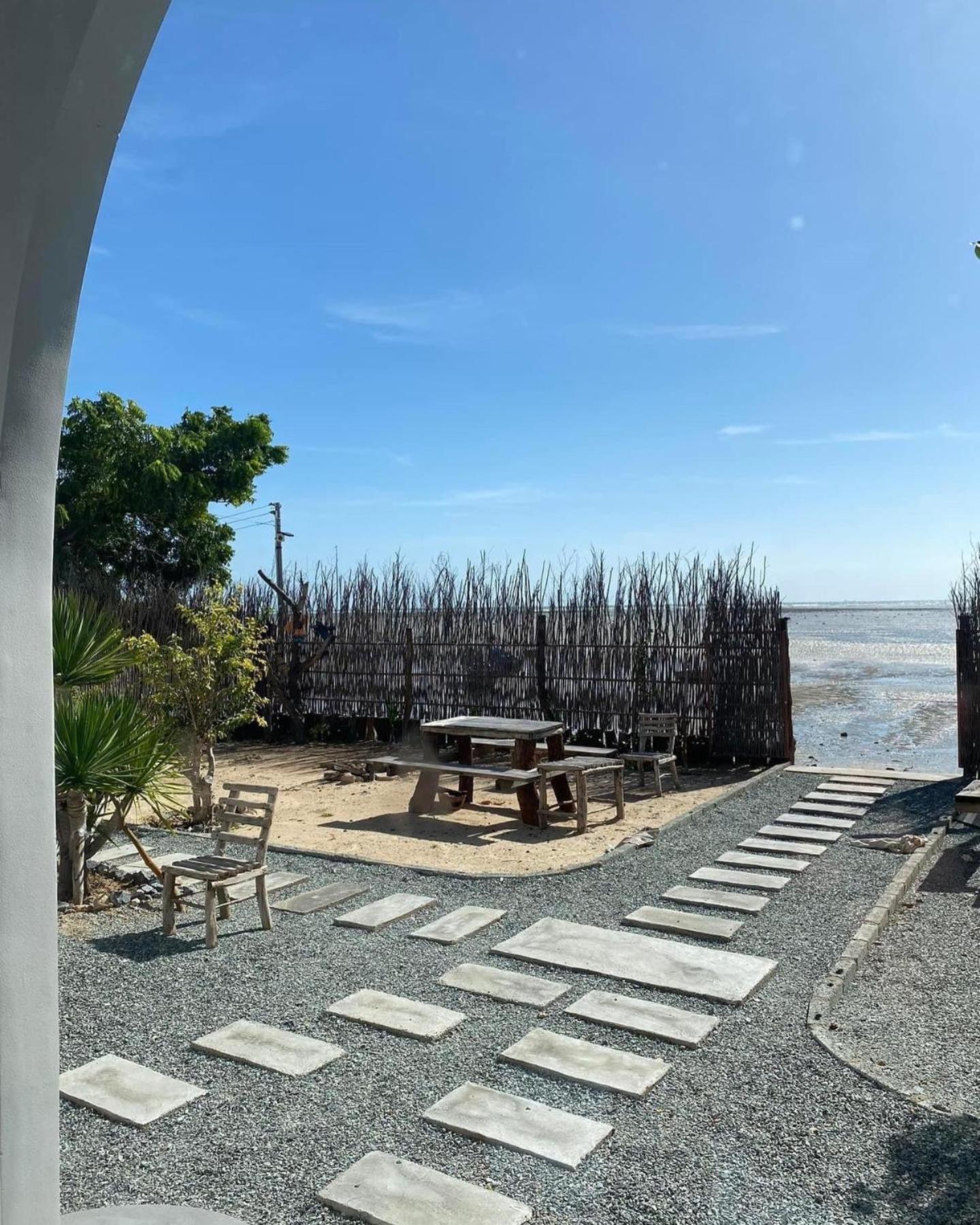 My Hoa Oceanfront Home Ap My Hai Kültér fotó