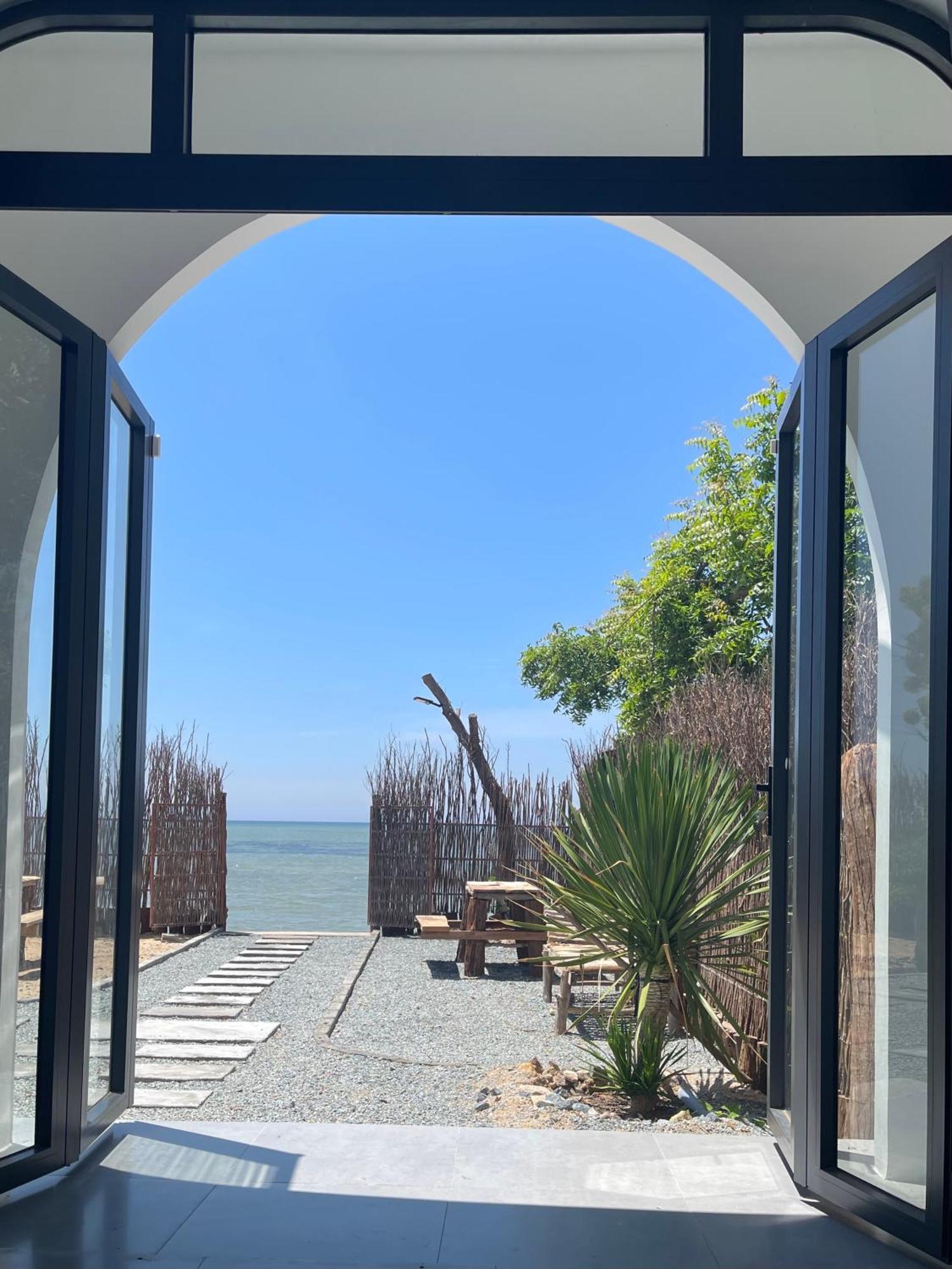 My Hoa Oceanfront Home Ap My Hai Kültér fotó